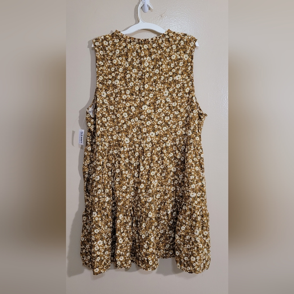 Womens plus size sleeveless dress
